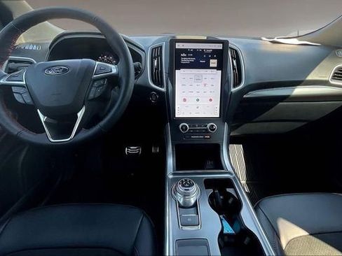 Used 2022 Ford Edge ST-Line image 7