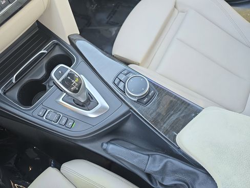 Used 2016 BMW 340i Sedan RWD image 22