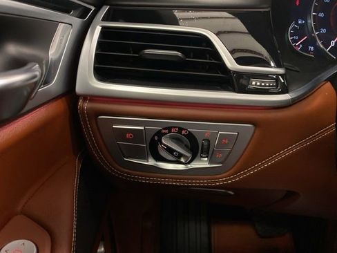 Used 2018 BMW 750i xDrive image 20