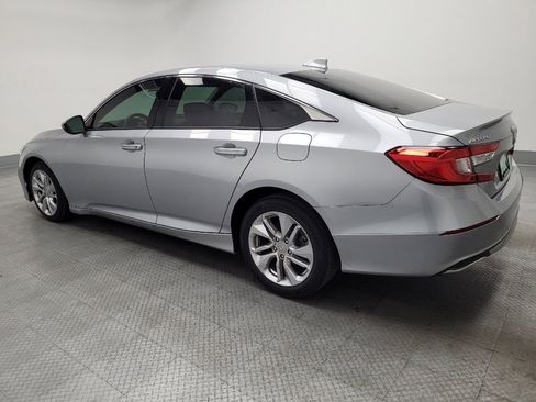Used 2018 Honda Accord LX image 3