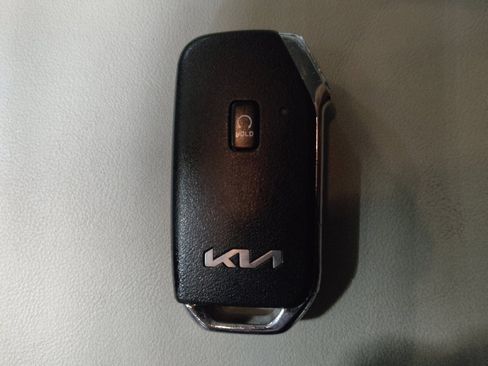 Used 2023 Kia Sorento EX image 32