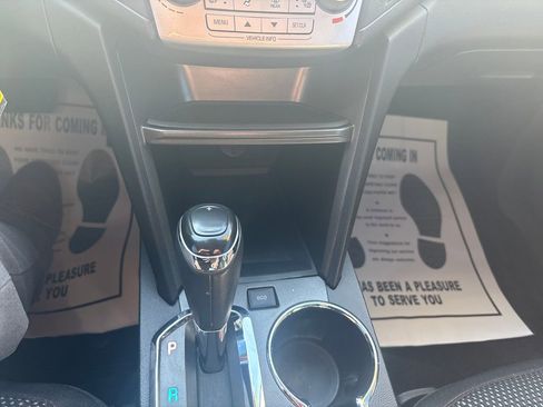 Used 2016 Chevrolet Equinox LT w/ Convenience Package image 24