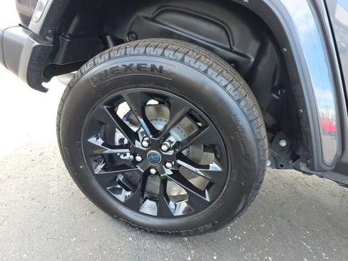 Used 2025 Jeep Wrangler Unlimited Sahara w/ Safety Group image 56