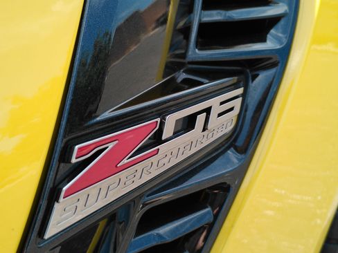 Used 2017 Chevrolet Corvette Z06 RWD image 38
