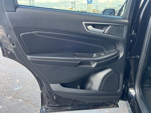 Used 2021 Ford Edge Titanium w/ Cargo Accessory Package image 17