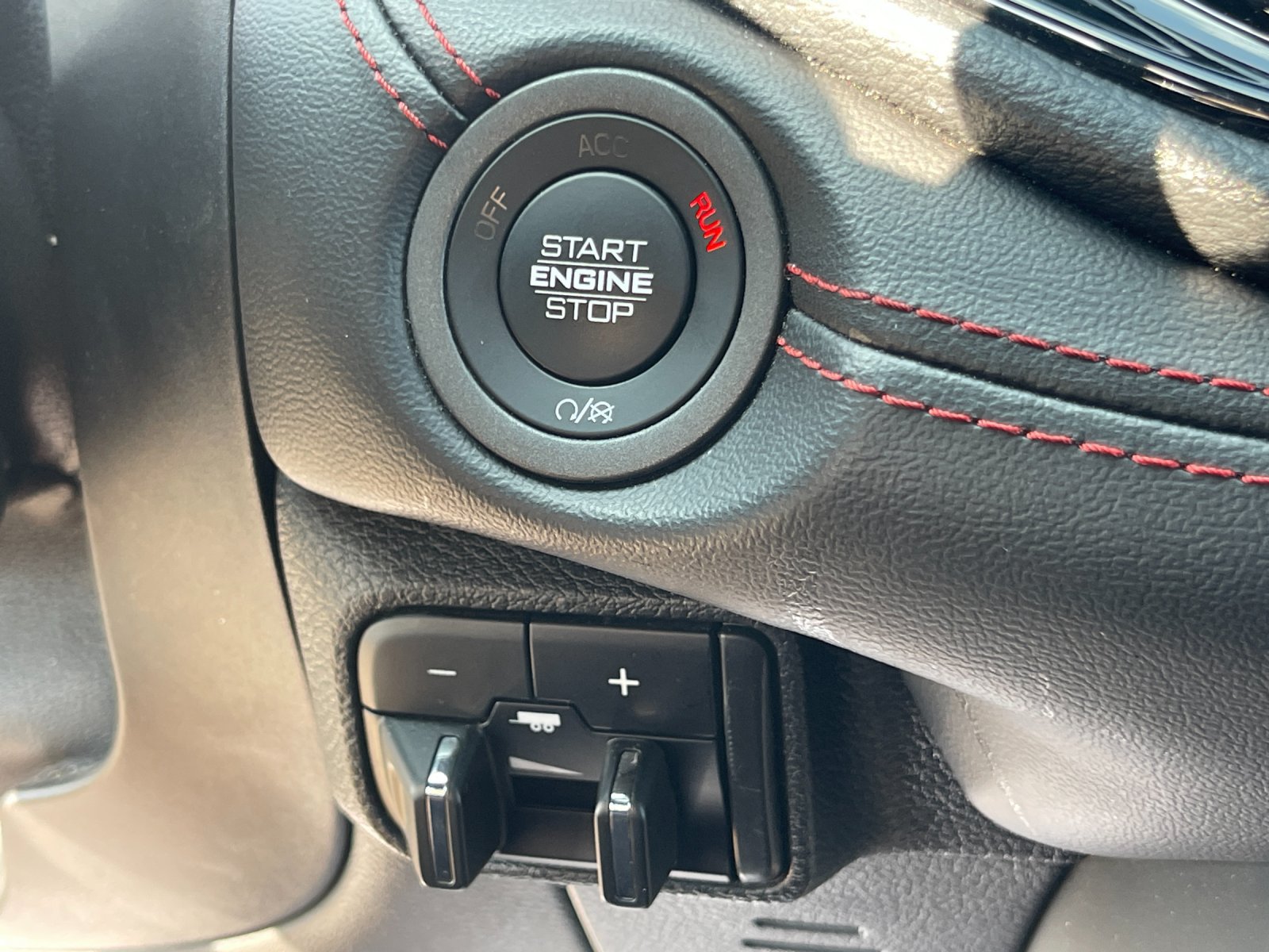 Used 2025 Dodge Durango R/T AWD/4WD image 23