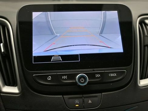 Used 2024 Chevrolet Malibu LS FWD image 13