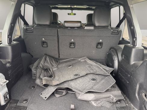 Used 2022 Jeep Wrangler Unlimited Sahara w/ Cold Weather Group image 22