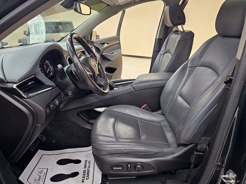 Used 2018 Buick Enclave Premium w/ Experience Buick Package FWD image 18