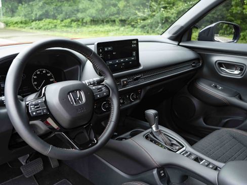 Certified 2026 Honda HR-V Sport image 16