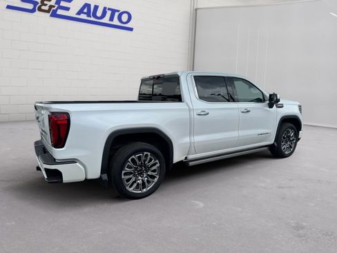 Used 2023 GMC Sierra 1500 Denali Ultimate AWD/4WD image 4