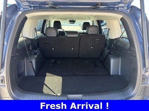 Used 2025 Hyundai Santa Fe SEL image 11