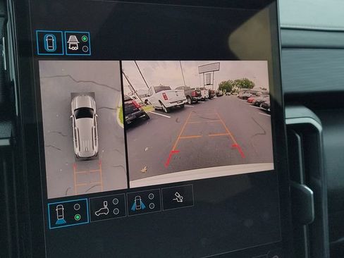 Used 2025 GMC Acadia AT4 w/ LPO, Floor Liner Package AWD/4WD image 18