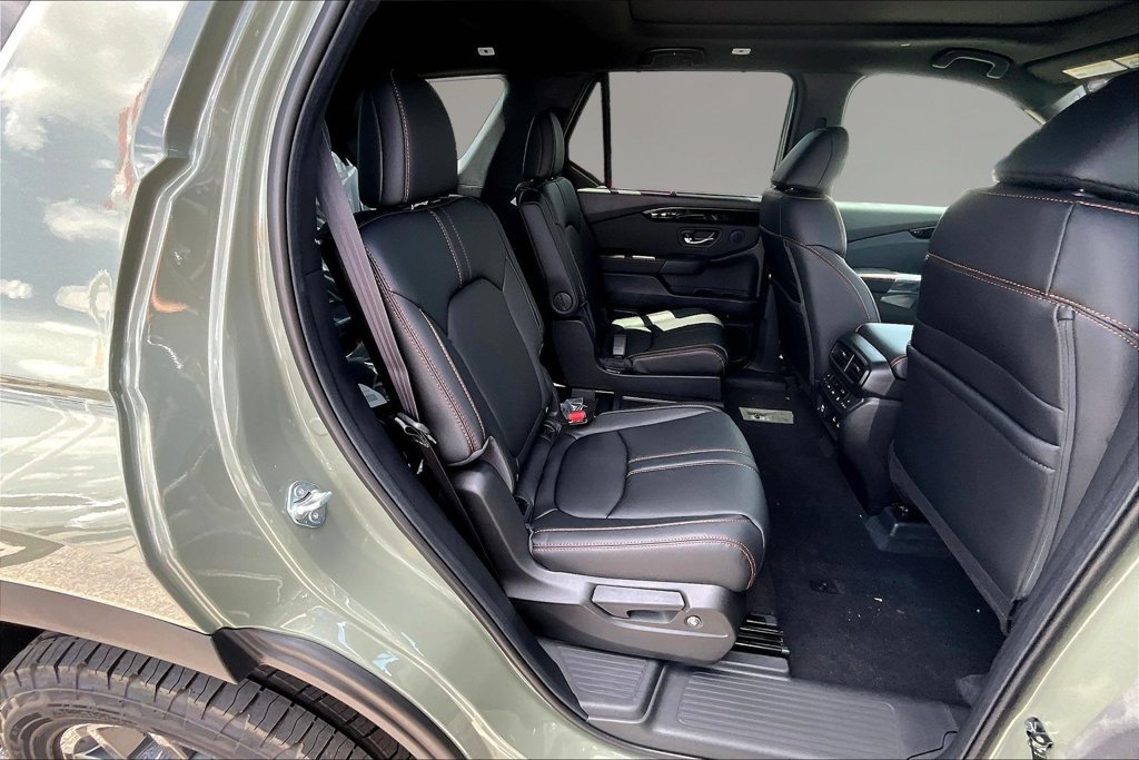 New 2026 Honda Pilot TrailSport image 9