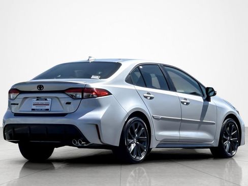 Certified 2025 Toyota Corolla SE FWD image 5