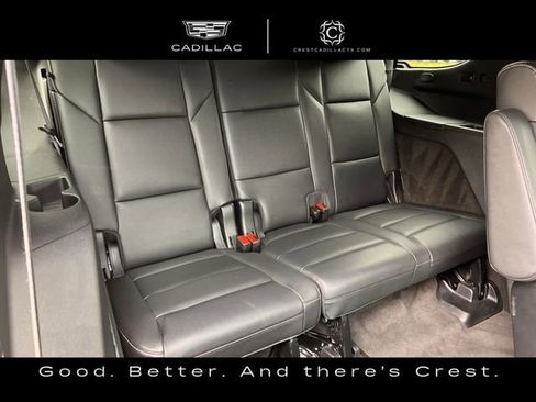 Used 2024 Cadillac Escalade Luxury AWD/4WD image 35
