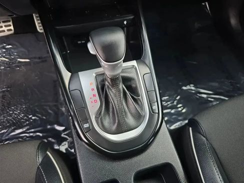 Used 2022 Kia Forte GT-Line w/ GT-Line Premium Package image 17