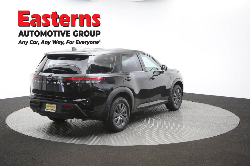 Used 2023 Nissan Pathfinder S AWD/4WD image 43