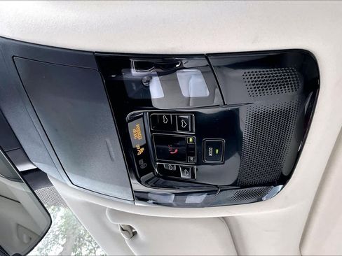 Used 2024 Lexus RX 350 Premium w/ Accessory Package (Z1) FWD image 32