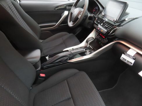 New 2026 Mitsubishi Eclipse Cross LE AWD/4WD image 24