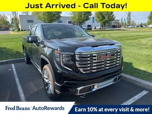 Certified 2024 GMC Sierra 1500 Denali w/ Denali Reserve Package AWD/4WD image 1