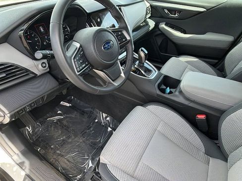 Used 2025 Subaru Outback Premium image 10