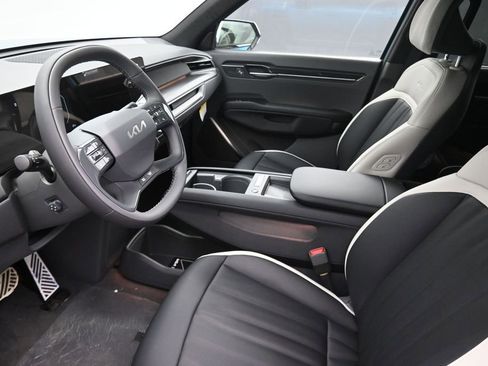 New 2026 Kia EV9 GT-Line AWD/4WD image 14