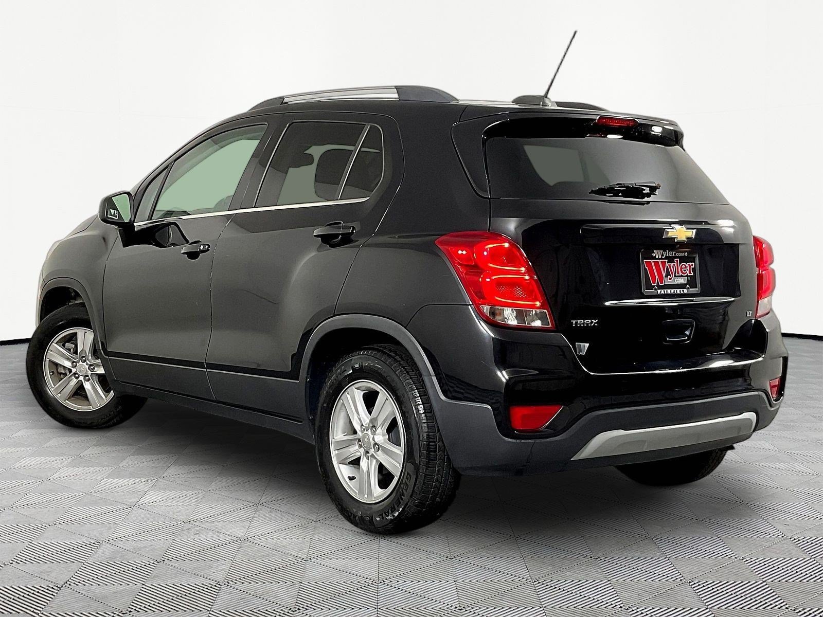 Used 2018 Chevrolet Trax LT FWD image 4