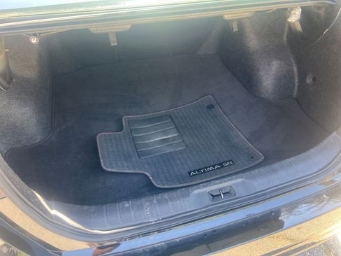 Used 2025 Nissan Altima 2.5 SR image 25