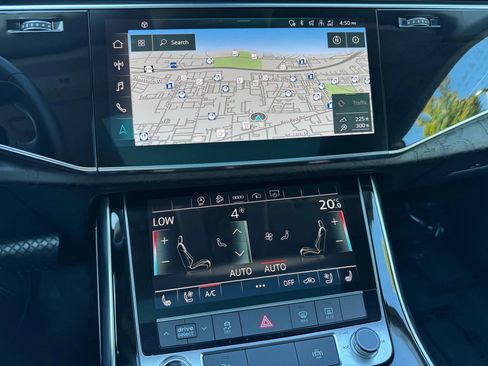 Used 2022 Audi Q8 Premium Plus w/ Premium Plus Package image 36