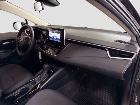 Used 2020 Toyota Corolla LE FWD image 24