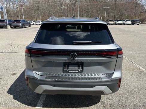 New 2026 Volkswagen Tiguan SE AWD/4WD image 6