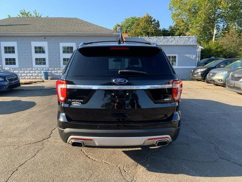 Used 2017 Ford Explorer Platinum image 5