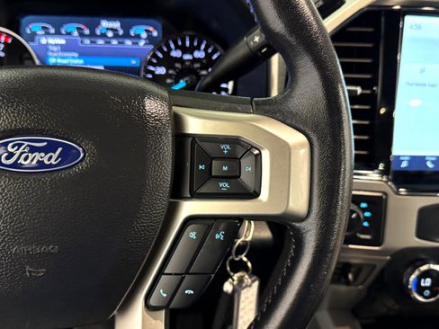 Used 2022 Ford F250 Lariat w/ Black Appearance Package image 20