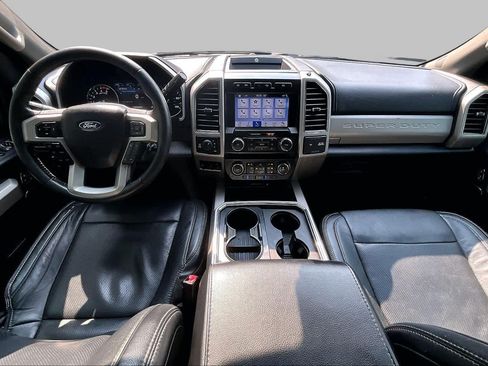 Used 2019 Ford F250 Lariat w/ Lariat Value Package AWD/4WD image 13