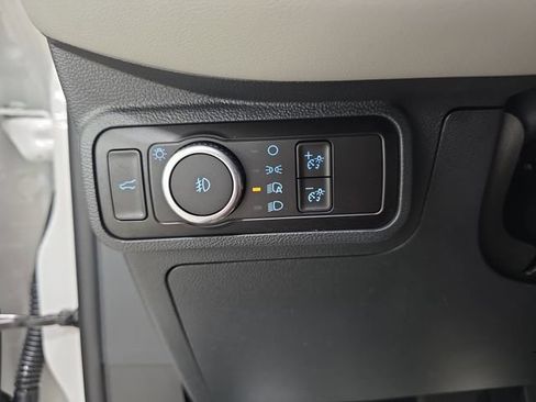 Used 2026 Ford Explorer Active w/ Active Comfort Package AWD/4WD image 24