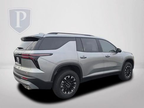 New 2026 Chevrolet Traverse Z71 w/ Driver Confidence Package AWD/4WD image 5
