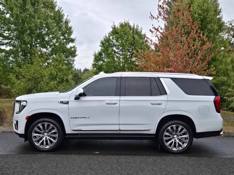 Used 2022 GMC Yukon Denali w/ Denali Ultimate Package AWD/4WD image 4