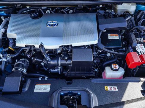 Used 2018 Toyota Prius Prime Advanced w/ Carpet Mat Package FWD image 22