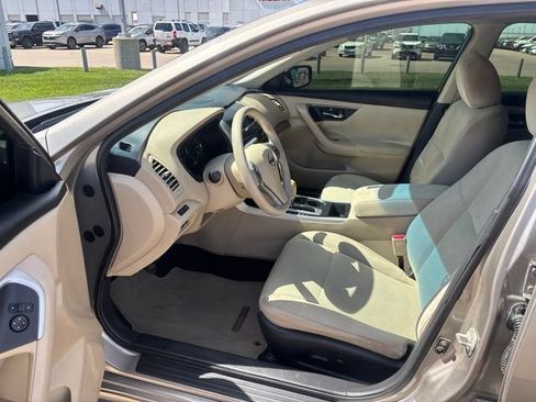 Used 2015 Nissan Altima 2.5 S w/ Power Driver Seat Package FWD image 16