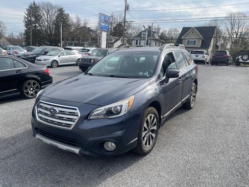 Used 2017 Subaru Outback 2.5i Limited image 2