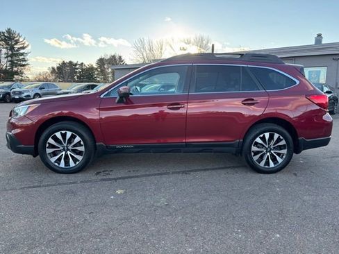 Used 2017 Subaru Outback 2.5i Limited image 4