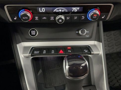 Used 2025 Audi Q3 2.0T Premium w/ Convenience Package image 24