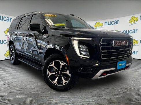 Used 2025 GMC Yukon AT4 w/ LPO, Floor Liner Package image 1