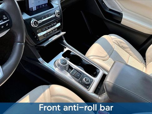 Used 2020 Ford Explorer Platinum w/ Premium Technology Package AWD/4WD image 23