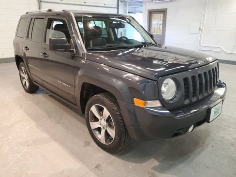 Used 2016 Jeep Patriot High Altitude AWD/4WD image 8