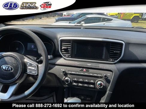 Used 2020 Kia Sportage LX AWD/4WD image 14