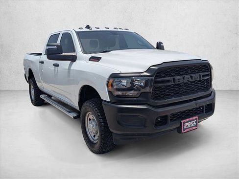 Used 2024 RAM 2500 Tradesman AWD/4WD image 3