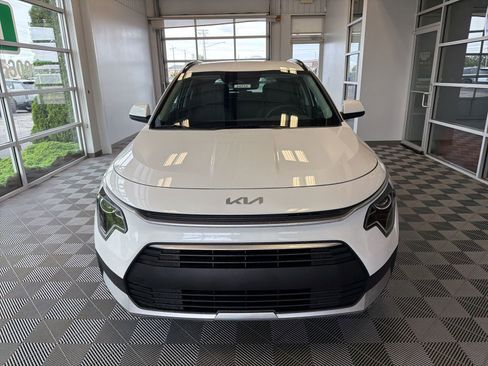 New 2026 Kia Niro LX FWD image 2