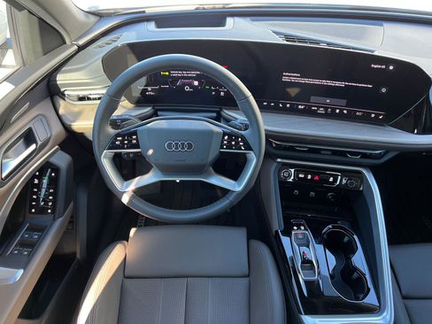 New 2025 Audi Q5 Premium Plus image 16